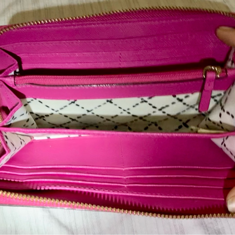 Authentic Kate Spade - Picture 2 of 6